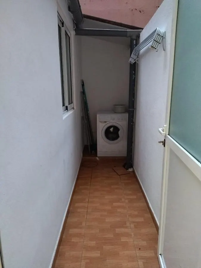 One Bedroom Apartment With Pool, 100 Meters From The Beach プエルト・デ・ラ・クルス